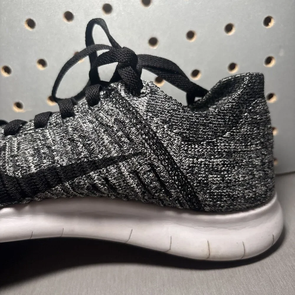 Nike Free RN Flyknit Running Shoes Mens Sz 6 Womens Sz 7.5 Black White Oreo
